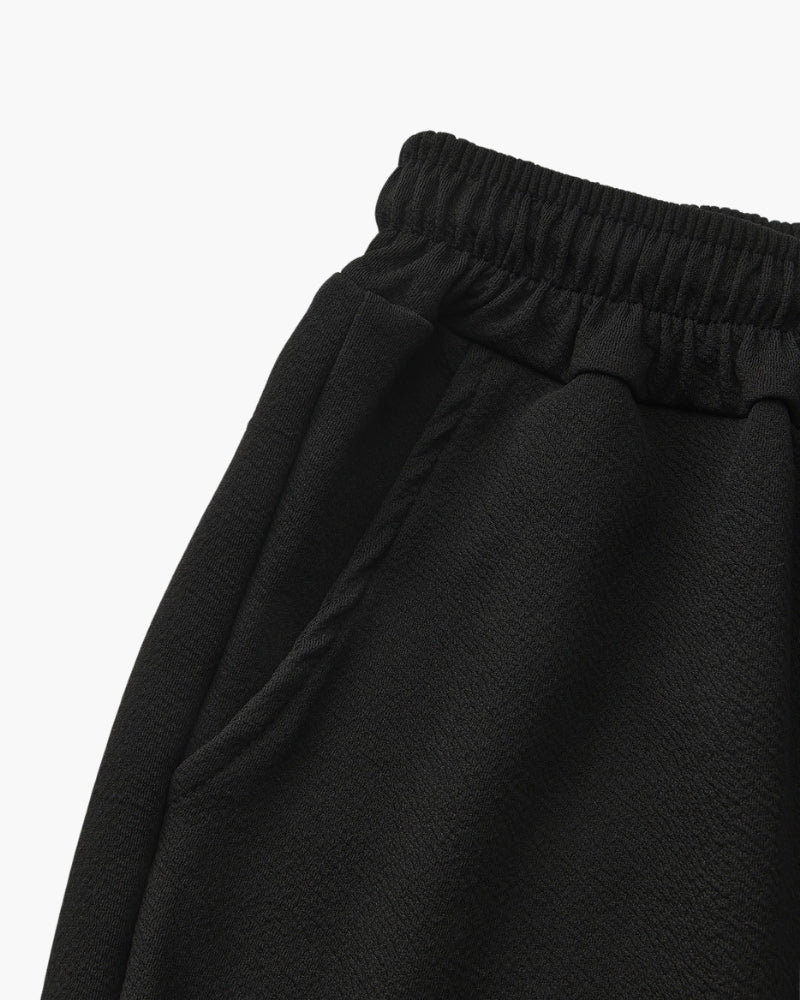 Polo & Pantalon Set Trendy – Stil și Confort pentru Orice Ocazie